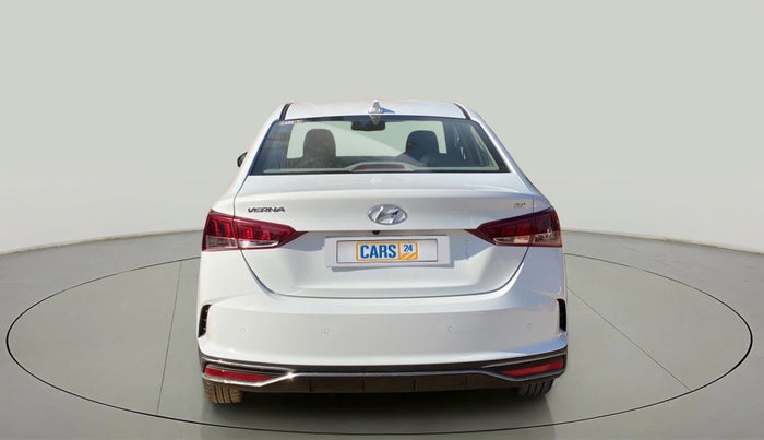 2021 Hyundai Verna SX 1.5 VTVT IVT, Petrol, Automatic, 241 km, Back/Rear