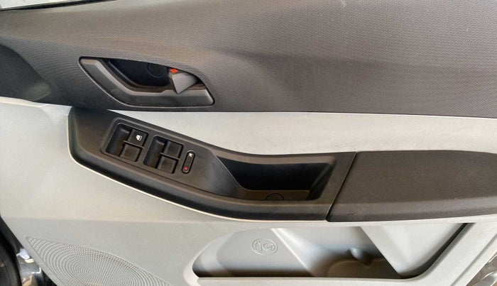 2022 Tata Tiago XT PETROL, Petrol, Manual, 5,256 km, Driver Side Door Panels Control