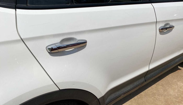2017 Hyundai Creta SX PLUS 1.6 PETROL, Petrol, Manual, 68,342 km, Right rear door - Slightly dented