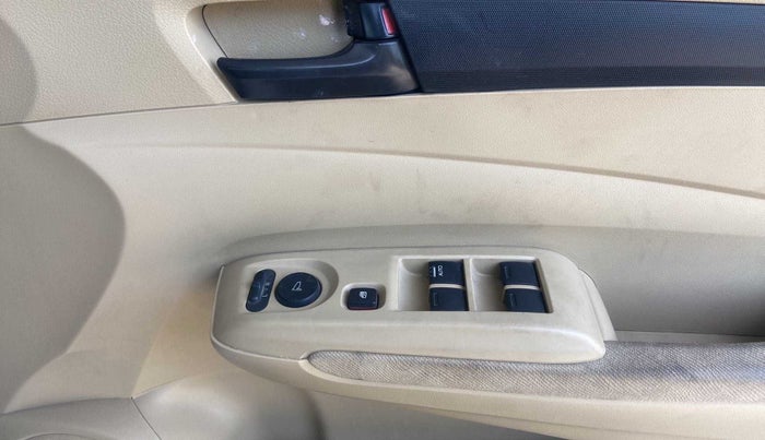 2011 Honda City 1.5L I-VTEC S MT, Petrol, Manual, 76,141 km, Driver Side Door Panels Control