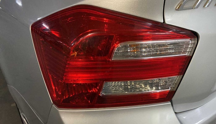2012 Honda City 1.5L I-VTEC V MT, Petrol, Manual, 60,111 km, Left tail light - Minor damage