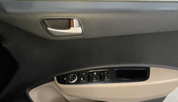 2014 Hyundai Xcent S 1.2, Petrol, Manual, 37,104 km, Driver Side Door Panels Control