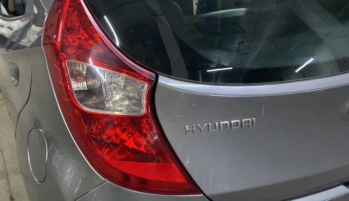 2013 Hyundai Eon MAGNA +, Petrol, Manual, 52,586 km, Left tail light - Minor scratches