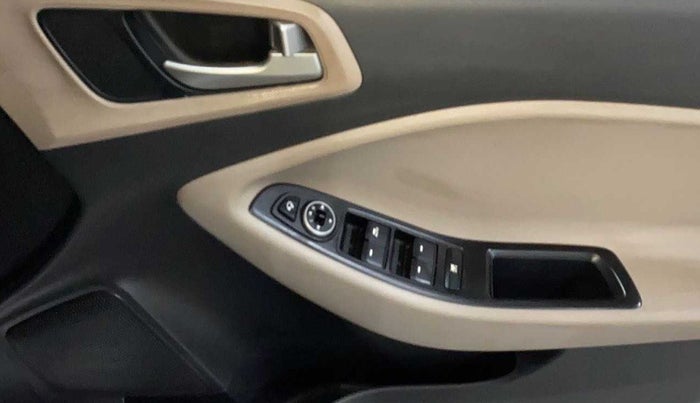 2019 Hyundai Elite i20 ASTA 1.2 (O), Petrol, Manual, 21,672 km, Driver Side Door Panels Control