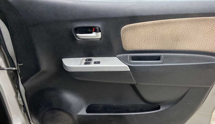2018 Maruti Wagon R 1.0 LXI CNG, CNG, Manual, 66,233 km, Driver Side Door Panels Control