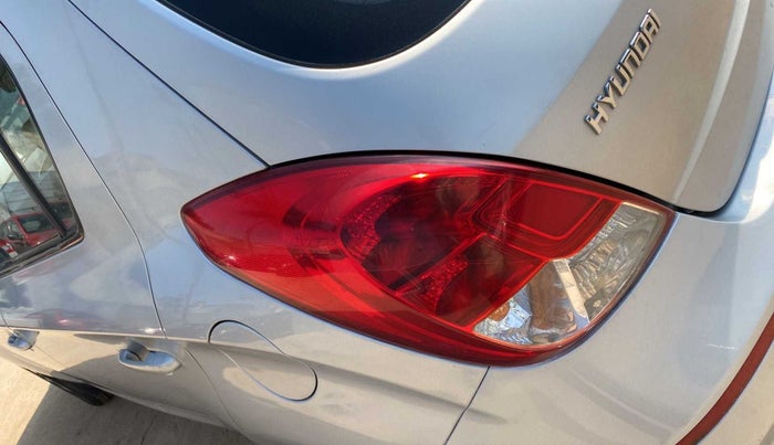 2012 Hyundai i20 SPORTZ 1.2, Petrol, Manual, 64,048 km, Left tail light - Minor damage