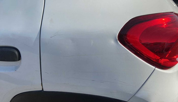 2016 Renault Kwid RXT 0.8, Petrol, Manual, 42,222 km, Left quarter panel - Minor scratches