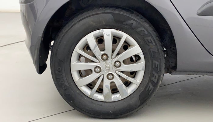 2013 Hyundai i10 MAGNA 1.2, Petrol, Manual, 42,276 km, Right Rear Wheel
