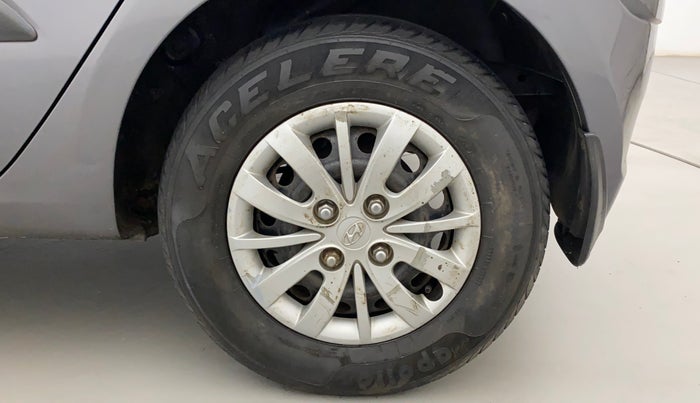 2013 Hyundai i10 MAGNA 1.2, Petrol, Manual, 42,276 km, Left Rear Wheel