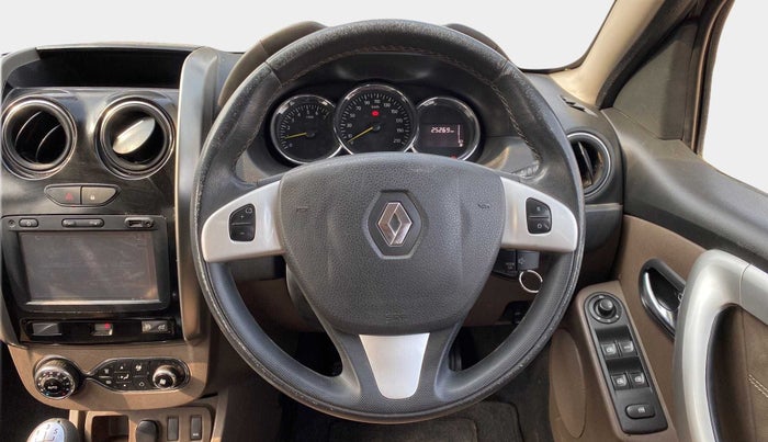 2016 Renault Duster 85 PS RXZ DIESEL, Diesel, Manual, 25,266 km, Steering Wheel Close Up