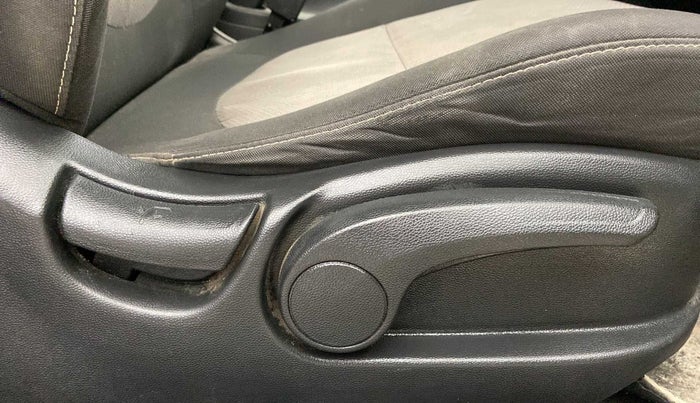 2019 Hyundai Creta SX AT 1.6 DIESEL, Diesel, Automatic, 67,168 km, Driver Side Adjustment Panel