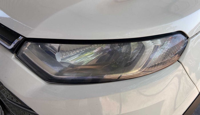 2017 Ford Ecosport TITANIUM 1.5L PETROL, Petrol, Manual, 55,490 km, Right headlight - Clamp has minor damage
