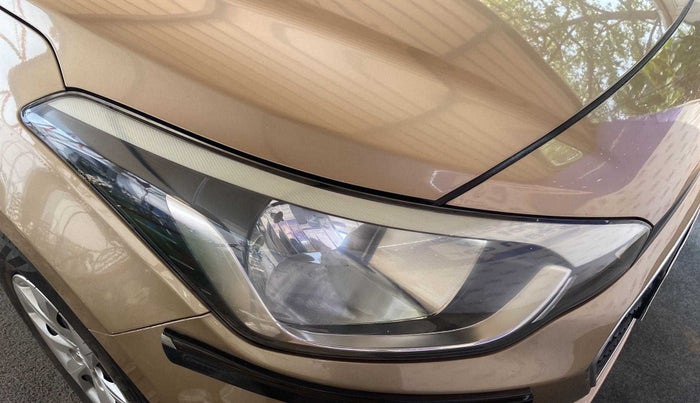 2015 Hyundai Elite i20 SPORTZ 1.2, Petrol, Manual, 73,455 km, Right headlight - Minor scratches