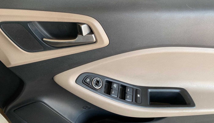 2015 Hyundai Elite i20 SPORTZ 1.2, Petrol, Manual, 73,455 km, Driver Side Door Panels Control