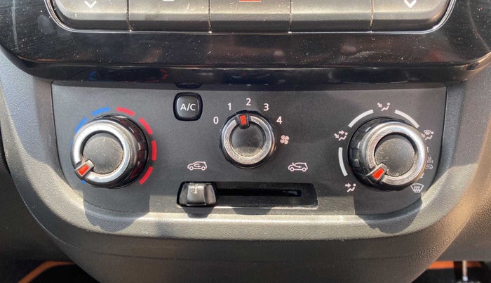 2019 Renault Kwid CLIMBER 1.0 (O), Petrol, Manual, 24,330 km, Dashboard - Air Re-circulation knob is not working