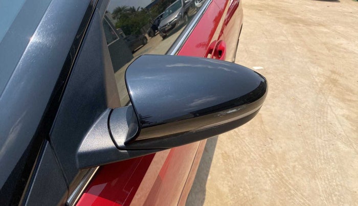 2021 Hyundai NEW I20 SPORTZ 1.5 MT, Diesel, Manual, 12,902 km, Left rear-view mirror - Minor scratches