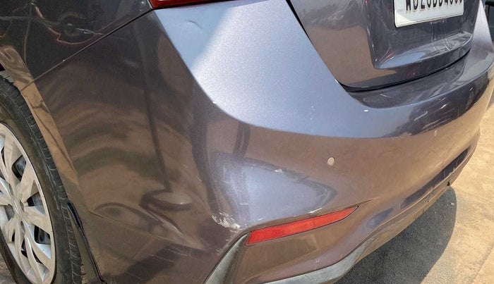 2018 Hyundai Verna 1.4 EX PETROL, Petrol, Manual, 95,648 km, Rear bumper - Paint is slightly damaged