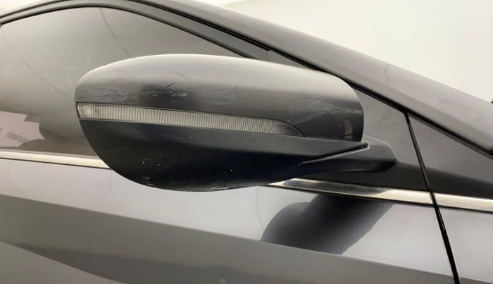 2021 Hyundai NEW I20 SPORTZ 1.2 MT, Petrol, Manual, 33,437 km, Right rear-view mirror - Minor scratches