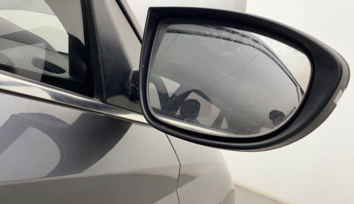 2021 Hyundai NEW I20 SPORTZ 1.2 MT, Petrol, Manual, 33,437 km, Right rear-view mirror - Mirror motor not working