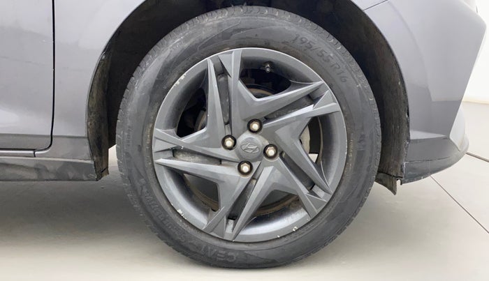 2021 Hyundai NEW I20 SPORTZ 1.2 MT, Petrol, Manual, 33,437 km, Right Front Wheel