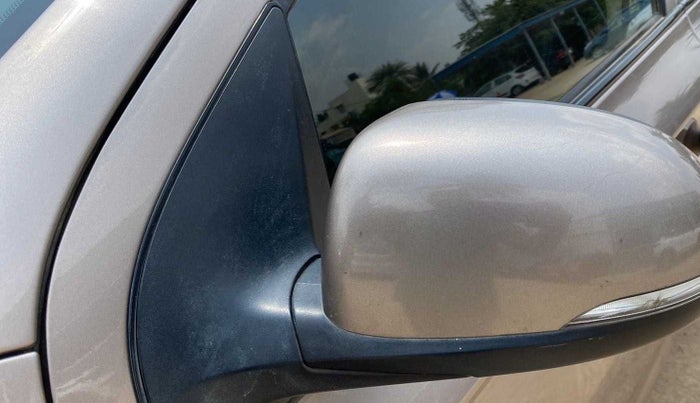 2013 Hyundai i20 SPORTZ 1.2, Petrol, Manual, 62,696 km, Left rear-view mirror - Indicator light has minor damage