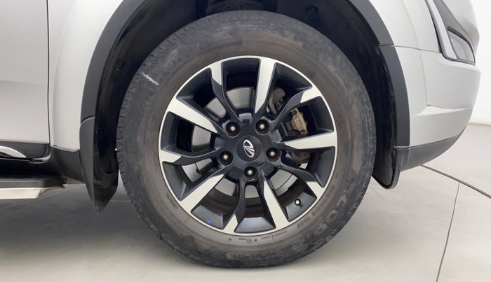 2019 Mahindra XUV500 W11, Diesel, Manual, 41,795 km, Right Front Wheel