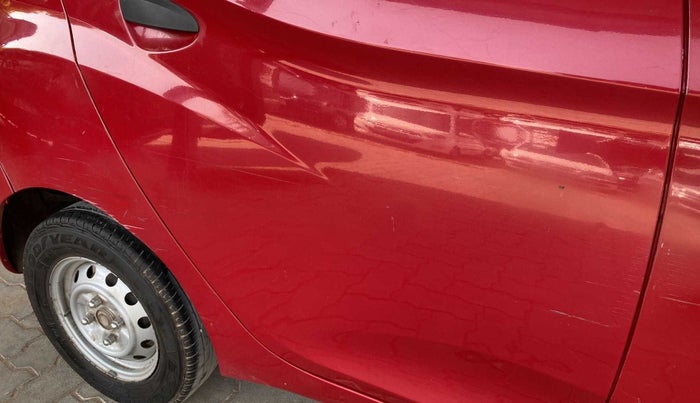 2017 Hyundai Eon ERA +, Petrol, Manual, 99,786 km, Right rear door - Minor scratches