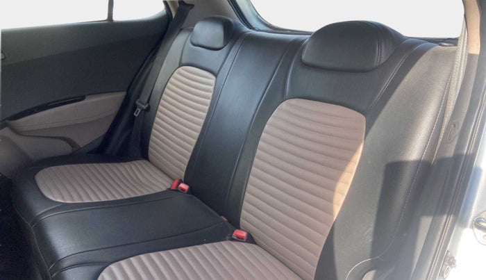 2019 Hyundai Grand i10 MAGNA 1.2 KAPPA VTVT, Petrol, Manual, 51,056 km, Right Side Rear Door Cabin