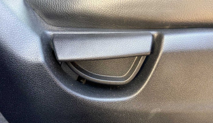 2019 Hyundai NEW SANTRO SPORTZ AMT, Petrol, Automatic, 29,966 km, Driver Side Adjustment Panel