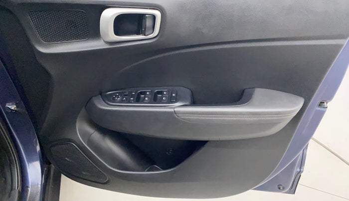 2021 Hyundai VENUE SX 1.0 (O) TURBO, Petrol, Manual, 19,341 km, Driver Side Door Panels Control