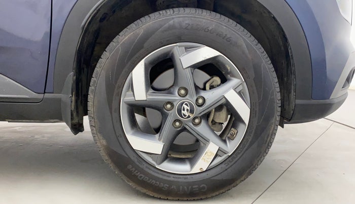 2021 Hyundai VENUE SX 1.0 (O) TURBO, Petrol, Manual, 19,341 km, Right Front Wheel