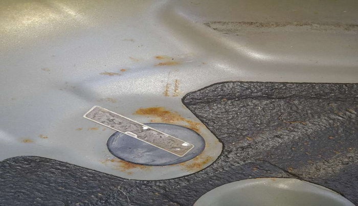 2015 Hyundai Elite i20 ASTA 1.2, Petrol, Manual, 1,09,129 km, Boot floor - Slight discoloration