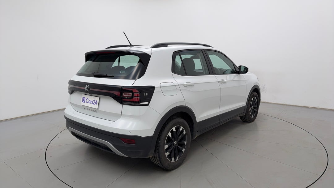 Right Back Diagonal (45- Degree) View