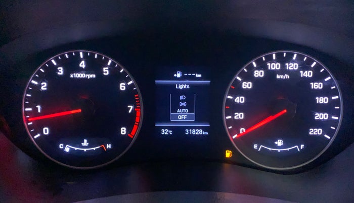 2019 Hyundai Elite i20 ASTA 1.2 (O), Petrol, Manual, 31,827 km, Odometer Image