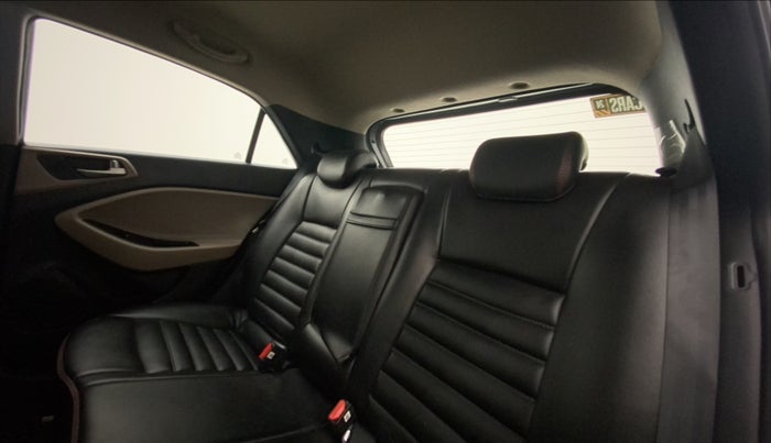2019 Hyundai Elite i20 ASTA 1.2 (O), Petrol, Manual, 31,827 km, Right Side Rear Door Cabin