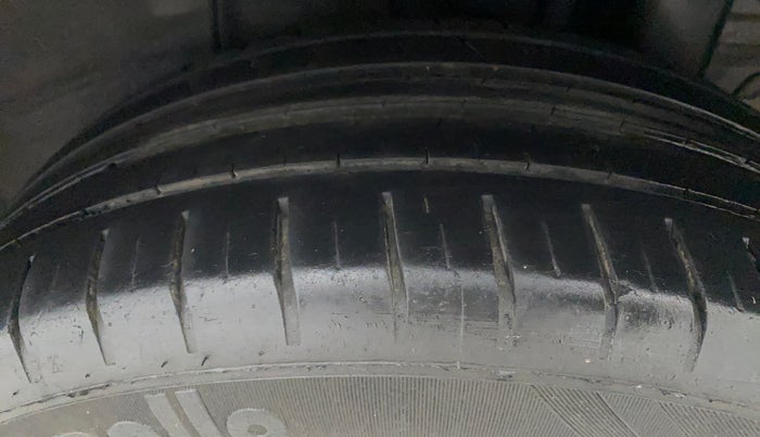2019 Hyundai Elite i20 ASTA 1.2 (O), Petrol, Manual, 31,827 km, Left Rear Tyre Tread