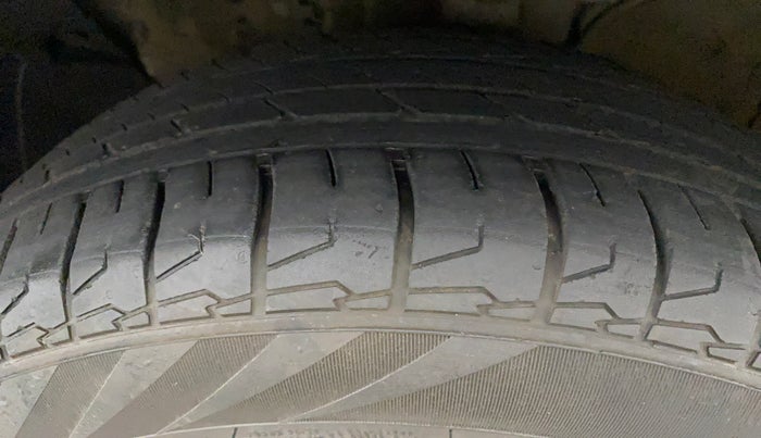 2022 KIA SELTOS GTX PLUS AT 1.5 DIESEL, Diesel, Automatic, 42,297 km, Left Front Tyre Tread