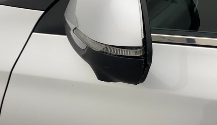 2022 KIA SELTOS GTX PLUS AT 1.5 DIESEL, Diesel, Automatic, 42,297 km, Left rear-view mirror - Cover has minor damage