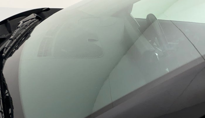 2022 KIA SELTOS GTX PLUS AT 1.5 DIESEL, Diesel, Automatic, 42,297 km, Front windshield - Minor spot on windshield