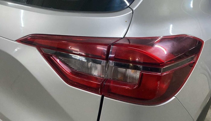 2022 Nissan MAGNITE XE, Petrol, Manual, 15,519 km, Right tail light - Minor damage