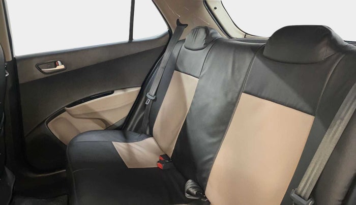 2019 Hyundai Grand i10 SPORTZ 1.2 KAPPA VTVT, Petrol, Manual, 42,479 km, Right Side Rear Door Cabin