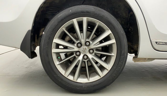 2015 Toyota Corolla Altis VL CVT PETROL, Petrol, Automatic, 61,144 km, Right Rear Wheel