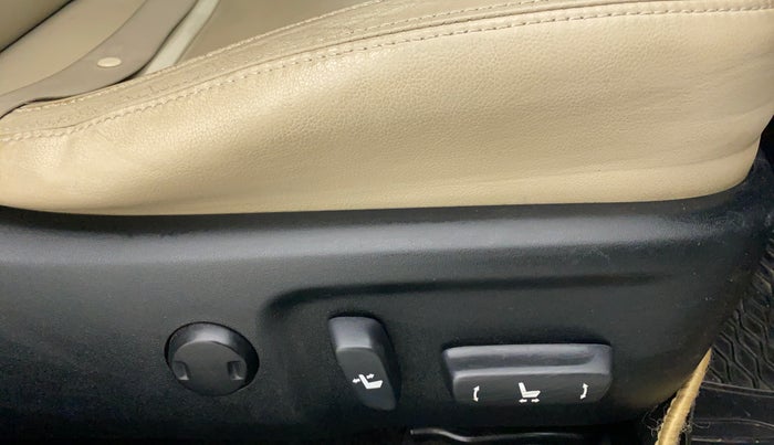 2015 Toyota Corolla Altis VL CVT PETROL, Petrol, Automatic, 61,144 km, Driver Side Adjustment Panel