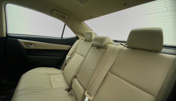 2015 Toyota Corolla Altis VL CVT PETROL, Petrol, Automatic, 61,144 km, Right Side Rear Door Cabin