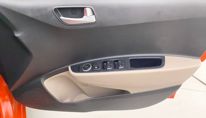 2018 Hyundai Grand i10 SPORTZ AT 1.2 KAPPA VTVT, Petrol, Automatic, 70,642 km, Driver Side Door Panels Control