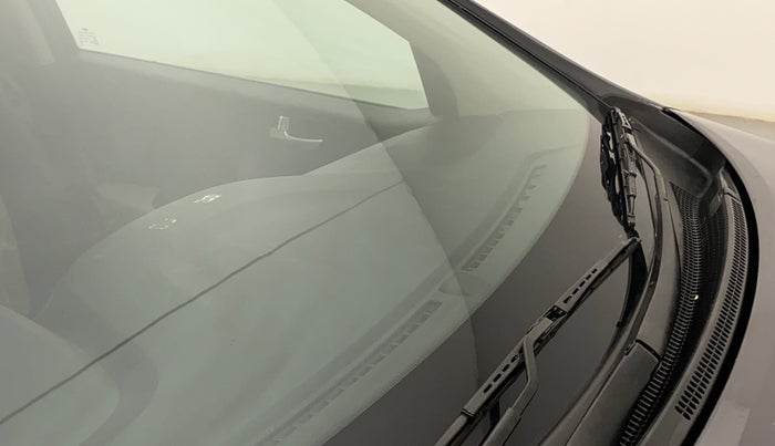2019 Hyundai Grand i10 SPORTZ 1.2 KAPPA VTVT, Petrol, Manual, 23,424 km, Front windshield - Minor spot on windshield