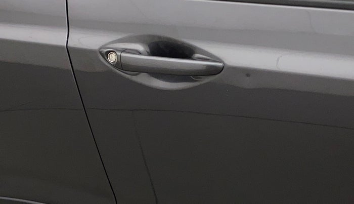 2019 Hyundai Grand i10 SPORTZ 1.2 KAPPA VTVT, Petrol, Manual, 23,424 km, Driver-side door - Slightly dented