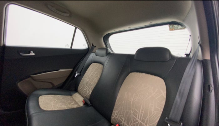 2019 Hyundai Grand i10 SPORTZ 1.2 KAPPA VTVT, Petrol, Manual, 23,424 km, Right Side Rear Door Cabin