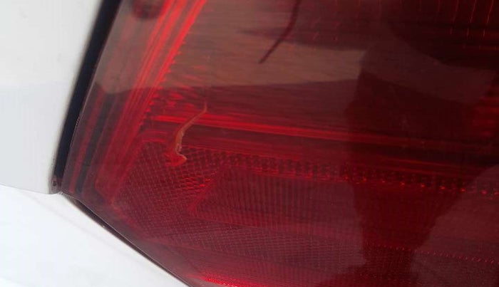 2019 Volkswagen Ameo COMFORTLINE 1.0L, Petrol, Manual, 67,977 km, Right tail light - Minor damage