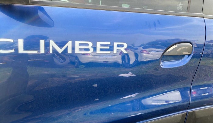 2021 Renault Kwid CLIMBER 1.0 (O), Petrol, Manual, 16,113 km, Front passenger door - Slightly dented